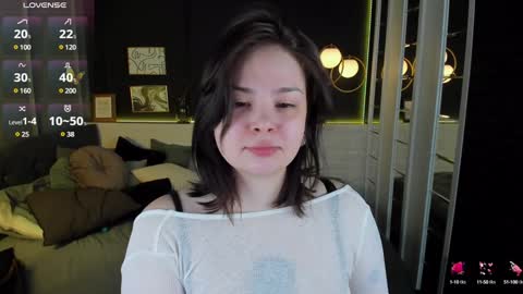 Snapshot of maya_muse chatting on January 2, 5:46 am Woman online show from January 2, 5:46 am