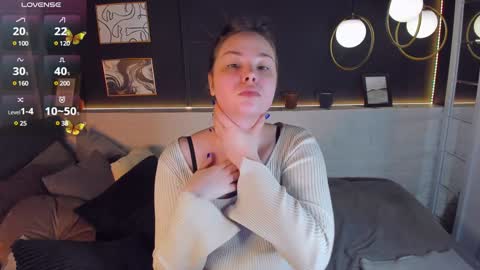 Snapshot of maya_muse chatting on January 13, 2:00 pm Woman online show from January 13, 2:00 pm