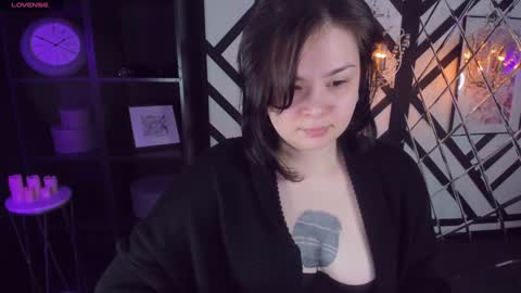 Snapshot of maya_muse chatting on January 20, 5:48 am Woman online show from January 20, 5:48 am