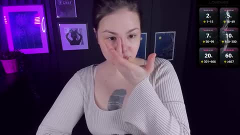 Snapshot of maya_muse chatting on February 17, 2:04 pm Woman online show from February 17, 2:04 pm