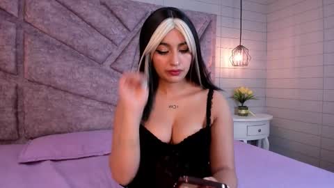 Snapshot of maya_rivers chatting on February 26, 5:50 am Maya online show from February 26, 5:50 am