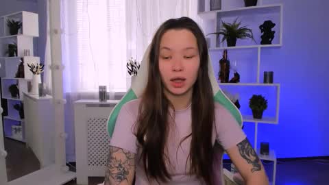 Snapshot of maya_soft chatting on March 9, 7:23 am Maya online show from March 9, 7:23 am