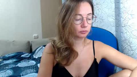 Maya online show from November 18, 6:45 pm