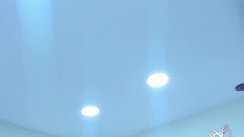 Snapshot of mayaevansmg chatting on December 3, 12:03 pm SOFIA online show from December 3, 12:03 pm