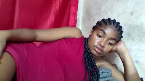 Snapshot of mayajadorelie chatting on November 30, 7:34 am charlesia online show from November 30, 7:34 am