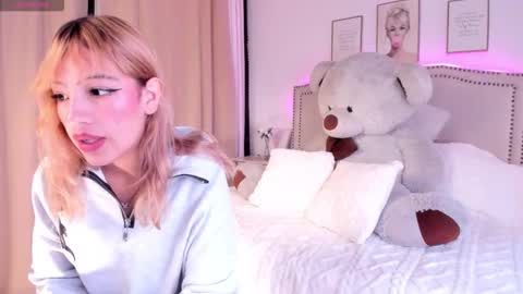 Mayajhons online show from January 15, 12:21 pm