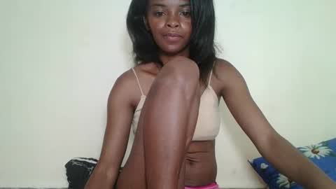 mayalabelle online show from November 6, 9:15 pm