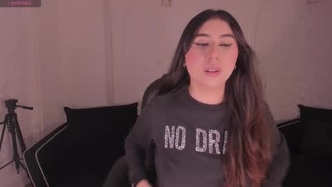 Maya online show from November 28, 3:20 am