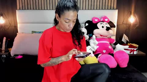 Snapshot of mayarusell01 chatting on February 16, 1:38 pm Nicolle Ruselle Hello my lovely schedule for great fun from 630 am and end 800 pm Colombian time I wait for you online show from February 16, 1:38 pm