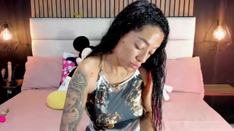 Snapshot of mayarusell01 chatting on February 22, 11:13 am Nicolle Ruselle Hello my lovely schedule for great fun from 630 am and end 800 pm Colombian time I wait for you online show from February 22, 11:13 am