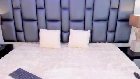 Snapshot of mayarusell01 chatting on March 1, 6:43 pm Nicolle Ruselle Hello my lovely schedule for great fun from 630 am and end 800 pm Colombian time I wait for you online show from March 1, 6:43 pm