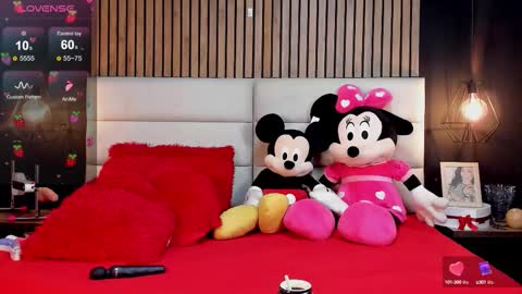 Snapshot of mayarusell01 chatting on September 27, 10:48 pm Nicolle Ruselle Hello my lovely schedule for great fun from 630 am and end 800 pm Colombian time I wait for you online show from September 27, 10:48 pm