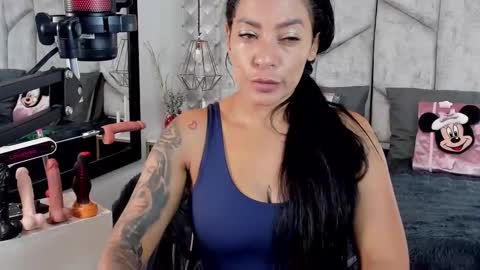 Snapshot of mayarusell01 chatting on November 13, 12:04 pm Nicolle Ruselle Hello my lovely schedule for great fun from 630 am and end 800 pm Colombian time I wait for you online show from November 13, 12:04 pm