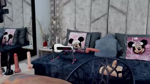 Snapshot of mayarusell01 chatting on November 18, 11:14 am Nicolle Ruselle Hello my lovely schedule for great fun from 630 am and end 800 pm Colombian time I wait for you online show from November 18, 11:14 am