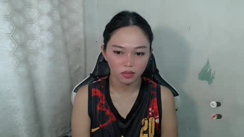 Snapshot of mayasally_ chatting on April 4, 10:02 am mayasally_ online show from April 4, 10:02 am