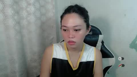 Snapshot of mayasally_ chatting on April 8, 8:58 am mayasally_ online show from April 8, 8:58 am