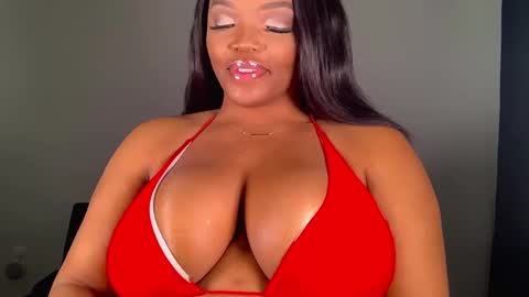 MayBabi online show from January 4, 2:04 pm