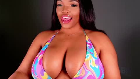 MayBabi online show from February 13, 10:43 pm