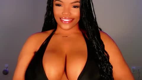 MayBabi online show from October 28, 1:58 pm