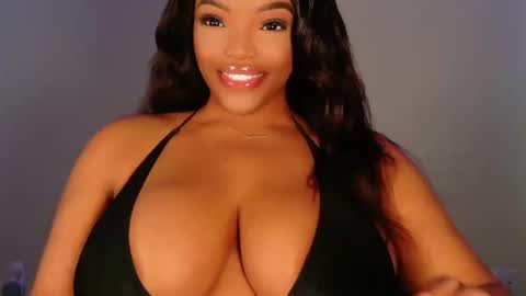 MayBabi online show from November 2, 2:19 pm