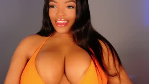 MayBabi online show from November 18, 12:42 pm