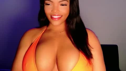 MayBabi online show from February 10, 11:36 am