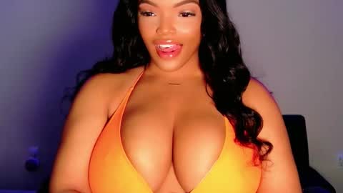 Snapshot of maybabi chatting on February 13, 11:17 am MayBabi online show from February 13, 11:17 am