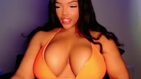 Snapshot of maybabi chatting on March 5, 12:56 pm MayBabi online show from March 5, 12:56 pm