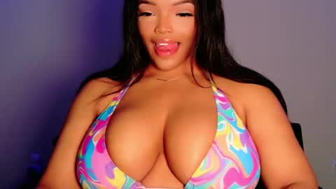 Snapshot of maybabi chatting on March 10, 11:37 am MayBabi online show from March 10, 11:37 am