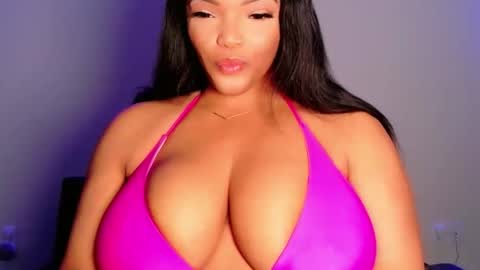 Snapshot of maybabi chatting on March 18, 12:36 am MayBabi online show from March 18, 12:36 am