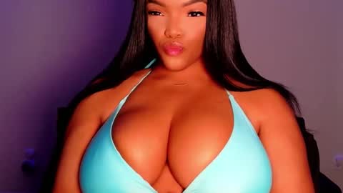 MayBabi online show from May 1, 3:05 pm