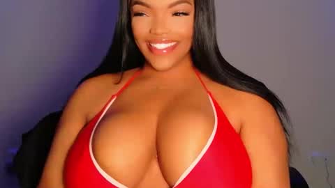 MayBabi online show from May 2, 11:48 am