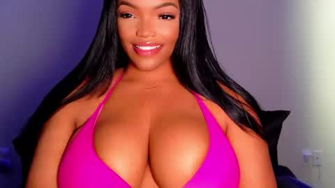 MayBabi online show from May 3, 1:17 pm