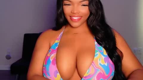 MayBabi online show from June 11, 12:36 pm