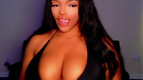 MayBabi online show from June 27, 11:26 am