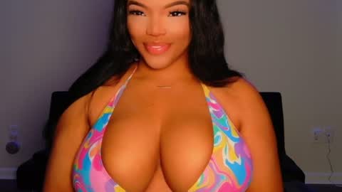 MayBabi online show from July 1, 11:12 am