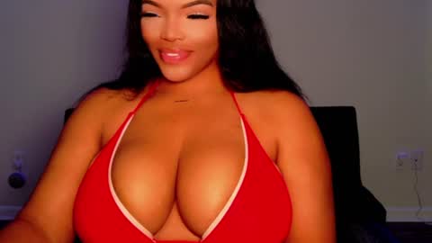 MayBabi online show from July 2, 11:27 am