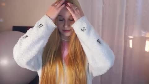 Milina online show from December 22, 3:53 pm