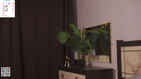 Violet online show from December 14, 11:12 pm
