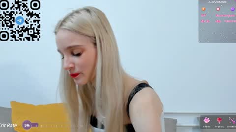 Snapshot of maydaguy chatting on January 29, 1:49 pm Megan online show from January 29, 1:49 pm