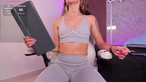 Maye Wells online show from July 8, 7:29 pm