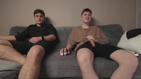 Slava and Alextatto online show from February 8, 9:36 pm