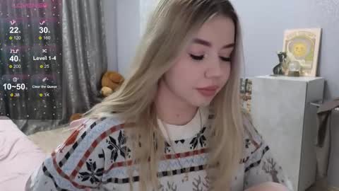 Snapshot of maymallorie chatting on January 30, 7:48 pm may online show from January 30, 7:48 pm