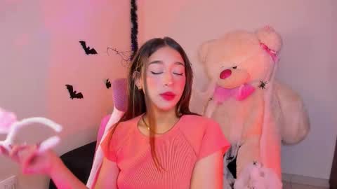 may online show from October 31, 9:05 pm