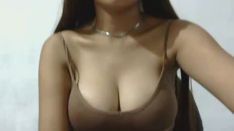 mayra online show from September 15, 6:02 am