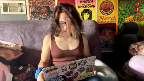 diana doll online show from December 6, 4:49 pm
