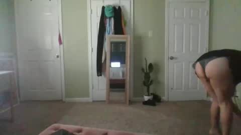 Snapshot of mayra_mayhem chatting on October 28, 5:59 pm diana doll online show from October 28, 5:59 pm