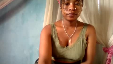 mayrah online show from June 25, 6:51 am
