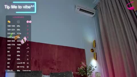 Snapshot of mayzzi chatting on October 1, 7:31 pm MayaLevi online show from October 1, 7:31 pm