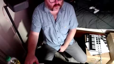 Darren online show from December 5, 4:32 am